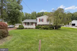 20 Diverty Rd, Pennington, NJ 08534 - Photo 2