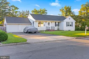 141 Crest Ave, Hamilton Township, NJ 08690 - Photo 1