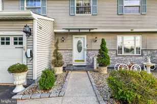 907 Edinburg Rd, Trenton, NJ 08690 - Photo 1