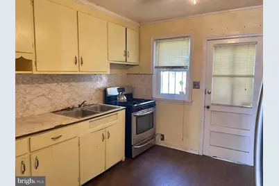 226 Columbia Avenue, Trenton, NJ 08618 - Photo 6