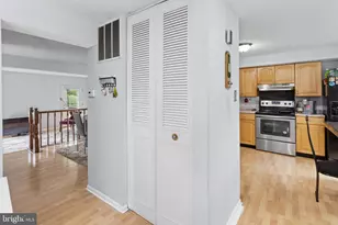 7 Woodland Ct, Hamilton Township, NJ 08610 - Photo 6