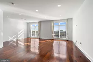2 N Commerce Square, Robbinsville Township, NJ 08691 - Photo 6