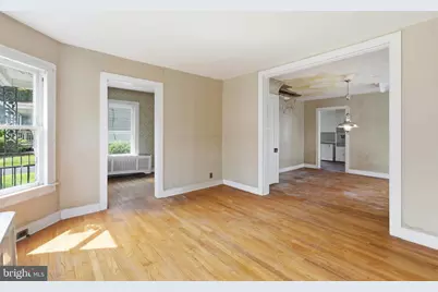 128 Center Street, Hightstown, NJ 08520 - Photo 8
