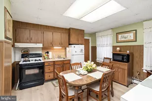 1610 Genesee St, Hamilton Township, NJ 08610 - Photo 6