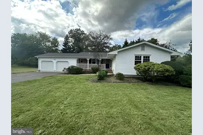 28 Rockleigh Drive, Ewing Township, NJ 08628 - Photo 1