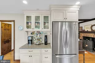 354 Old York Rd, Hamilton Township, NJ 08620 - Photo 16