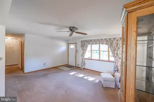 1012 Estates Blvd, Hamilton Township, NJ 08690 - Photo 4