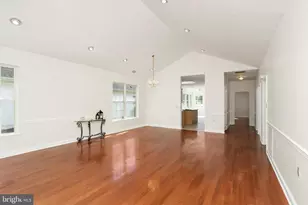 14 Hummingbird Dr, Hamilton Township, NJ 08690 - Photo 6
