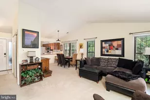 27 Devon Ct, Robbinsville, NJ 08691 - Photo 8