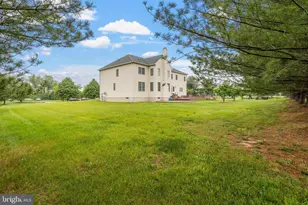 17 Grant Dr, Cream Ridge, NJ 08514 - Photo 4