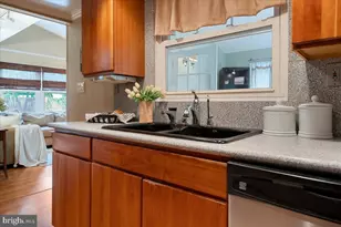 104 Gordons Corner, Manalapan Township, NJ 07726 - Photo 18