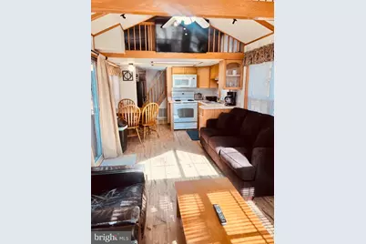 724 Monmouth Road #8, Cream Ridge, NJ 08514 - Photo 4