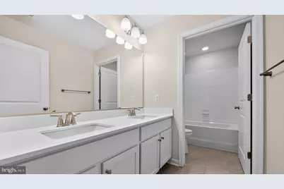 32 Georgetown Drive, Freehold, NJ 07728 - Photo 26