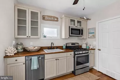6 Beach Street, Sea Bright, NJ 07760 - Photo 12