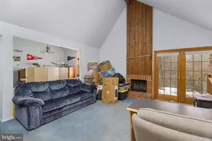 16 Greenfield Dr, Allentown, NJ 08501 - Photo 10