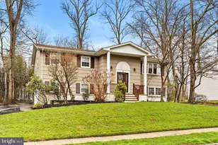 9 Poe Ln, Allentown, NJ 08501 - Photo 1