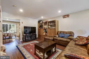 137 Stuart Dr, Freehold, NJ 07728 - Photo 12