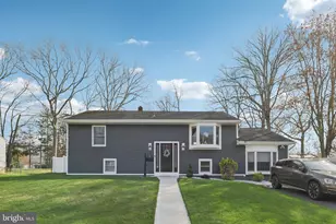 118 Darien Rd, Howell Township, NJ 07731 - Photo 4