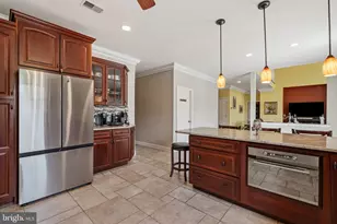 901 Oakley Dr, Freehold, NJ 07728 - Photo 8