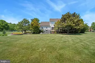 901 Oakley Dr, Freehold, NJ 07728 - Photo 32