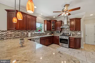 901 Oakley Dr, Freehold, NJ 07728 - Photo 8