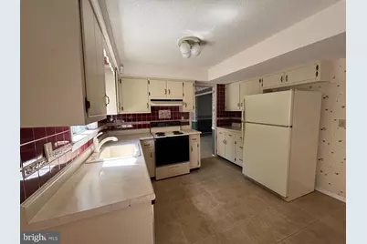 20 Bock Boulevard, Howell Township, NJ 07731 - Photo 8