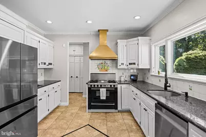 69 Burlington Road, Cream Ridge, NJ 08514 - Photo 16