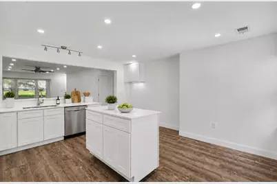 6 Plaza De Las Flores #C, Freehold, NJ 07728 - Photo 14