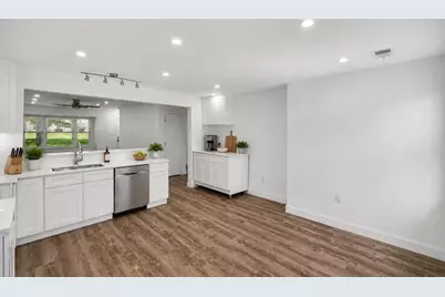 6 Plaza De Las Flores #C, Freehold, NJ 07728 - Photo 16
