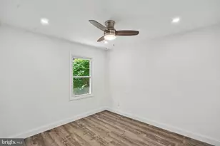 6 Plz de Las Flores, Freehold, NJ 07728 - Photo 20