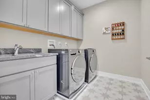 15 Linder Ct, Middletown, NJ 07748 - Photo 10