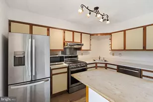 13 Stuart Dr, Manalapan Township, NJ 07726 - Photo 18