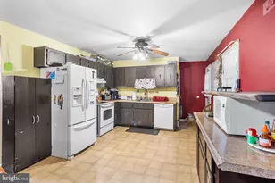 7 Chambers Rd, Millstone Township, NJ 08510 - Photo 8