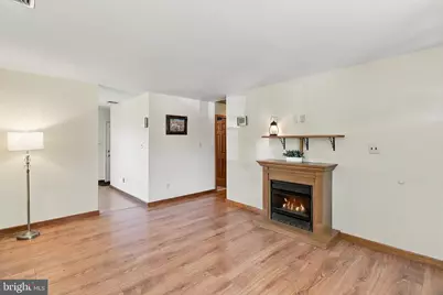 32 Arneytwn Hornerstwn Road, Cream Ridge, NJ 08514 - Photo 8