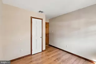 32 Arneytwn Hornerstwn Rd, Cream Ridge, NJ 08514 - Photo 16