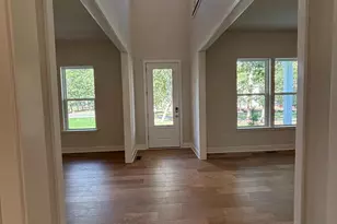 102 Goergetown Dr, Freehold, NJ 07728 - Photo 4