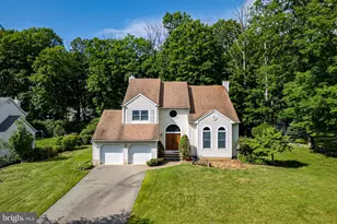 9 Jessica Ct, Lake Hopatcong, NJ 07849 - Photo 2