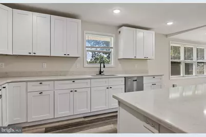 55 Shawnee Ave, Rockaway, NJ 07866 - Photo 12