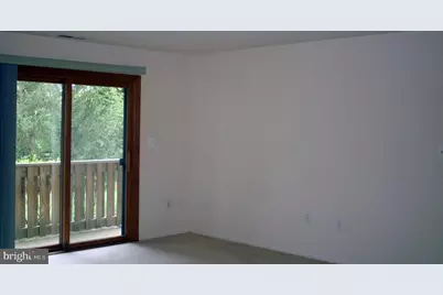 422 E Ravens Crest Drive, Plainsboro Township, NJ 08536 - Photo 2