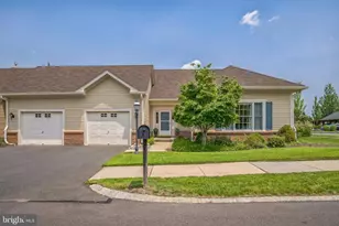 1 Hedge Row Rd, Princeton, NJ 08540 - Photo 4