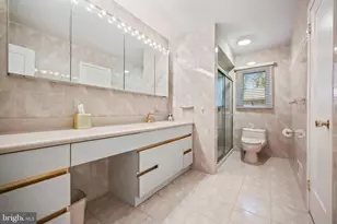 29 Remington Dr, Edison, NJ 08820 - Photo 42