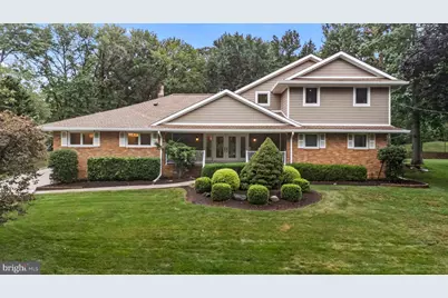 29 Remington Drive, Edison, NJ 08820 - Photo 2