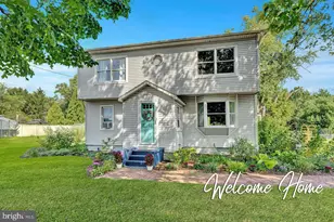 254 Friendship Rd, Cranbury Township, NJ 08512 - Photo 2