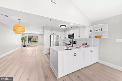 442 Dahlia Plaza, Monroe Township, NJ 08831 - Photo 8