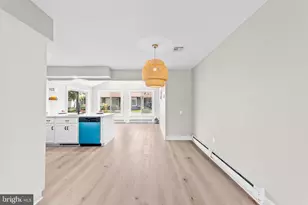 442 Dahlia Plaza, Monroe Township, NJ 08831 - Photo 6