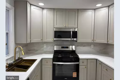 43 Linden Lane, Plainsboro Township, NJ 08536 - Photo 4