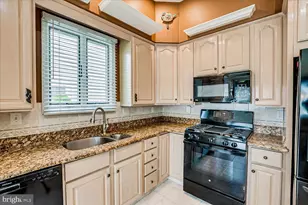 136 Birmingham Ln, Monroe Township, NJ 08831 - Photo 22