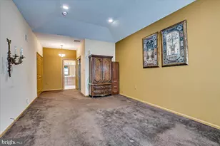 136 Birmingham Ln, Monroe Township, NJ 08831 - Photo 32