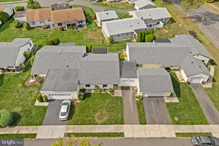 25 Pitman, Monroe Township, NJ 08831 - Photo 28