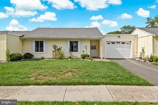 25 Pitman, Monroe Township, NJ 08831 - Photo 1